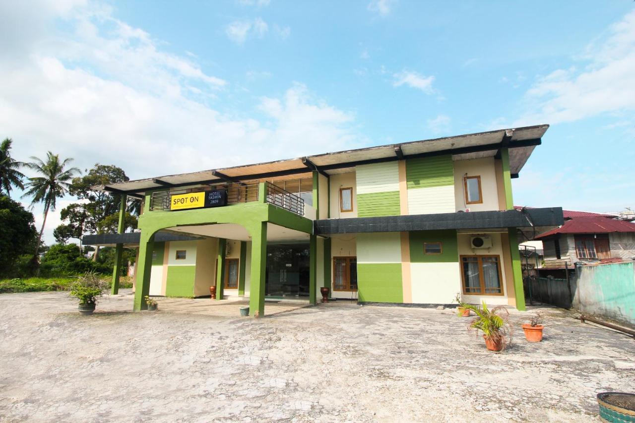 Spot On 2809 Hotel Yasmin Siak Sri Indrapura Kültér fotó